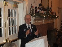 2011 NVSPS Holiday Party Cdr Bernie Kapers (2) (900x675, 153kb)